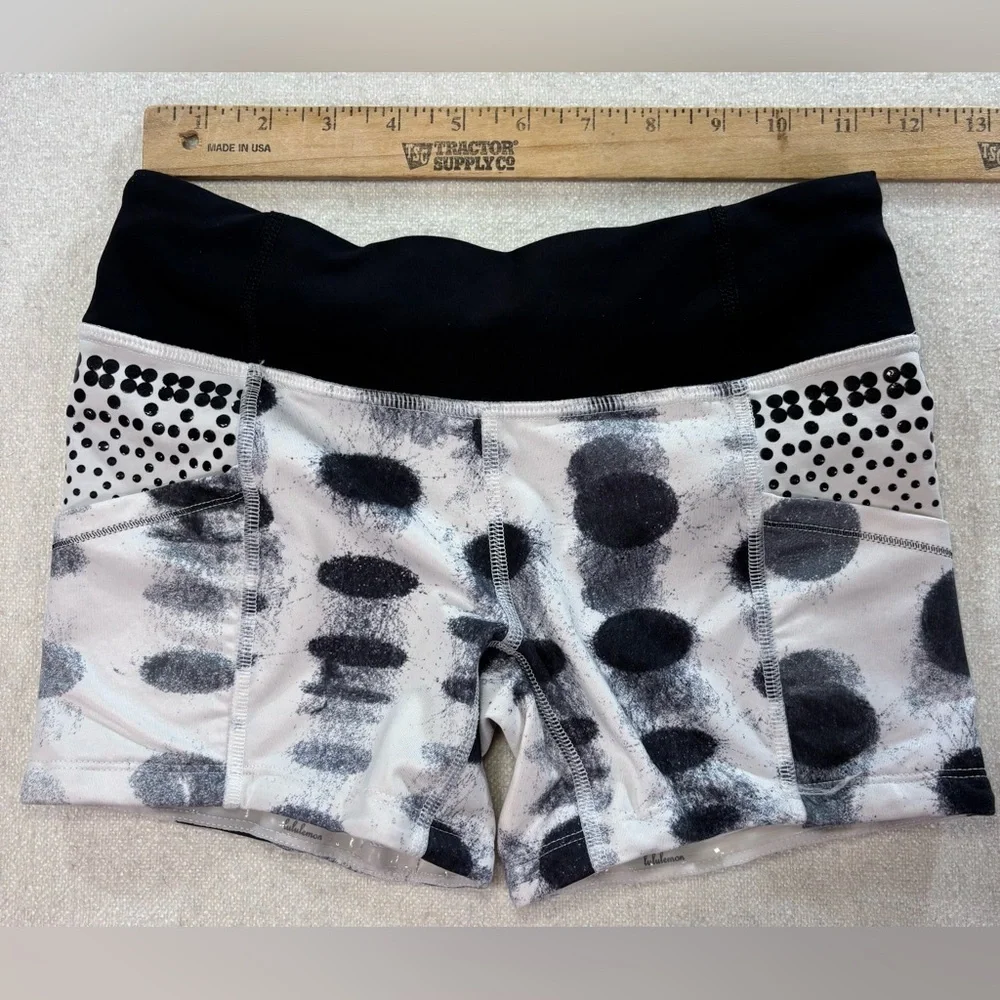 Lululemon Size 4 Black White Polka Dot Compression Shorts Yoga Running Gym
